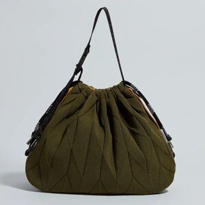 Atacz Mega Twist Bag w/ Bind Off White Striped Extension Strap